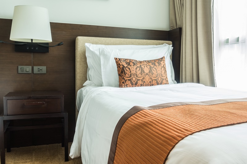 Jednoosobowy pokój hotelowy – komfortowe wnętrze w Nice Hotel